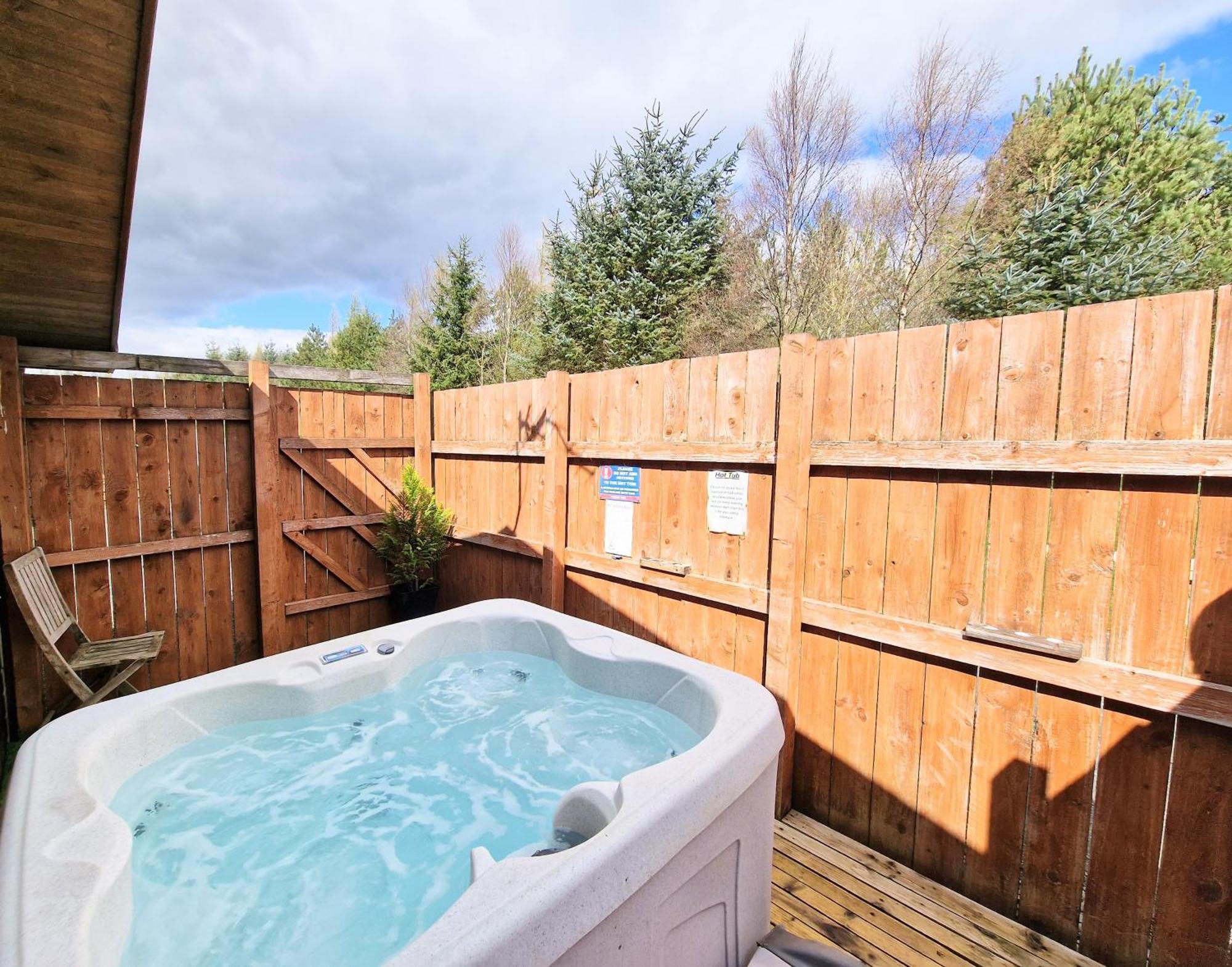 Ochil 10 With Private Hot Tub - Fife - Loch Leven - Lomond Hills Kelty